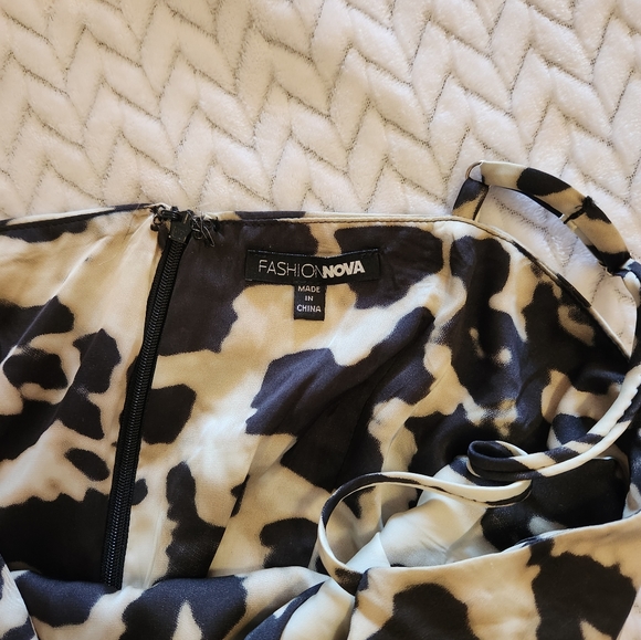 Fashion Nova Maxi Dress - Picture 2 of 2